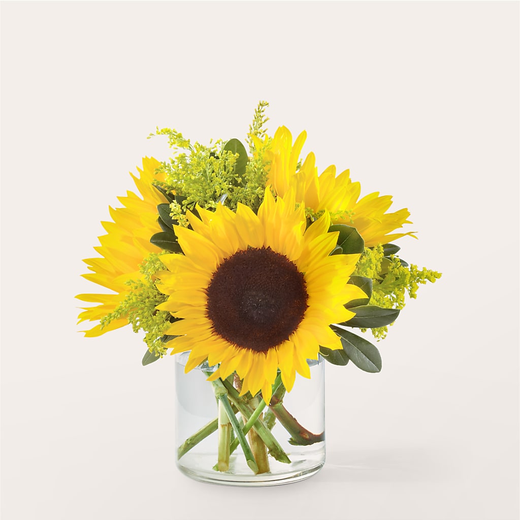 Beaming Sunflower Bouquet – Secret Garden By Leo, Chicago IL