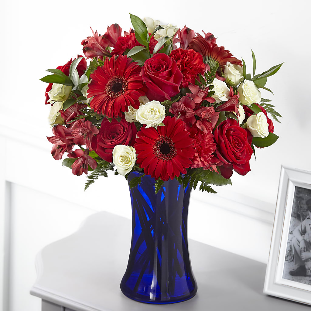 Hearts Embrace Bouquet – Secret Garden By Leo, Chicago IL