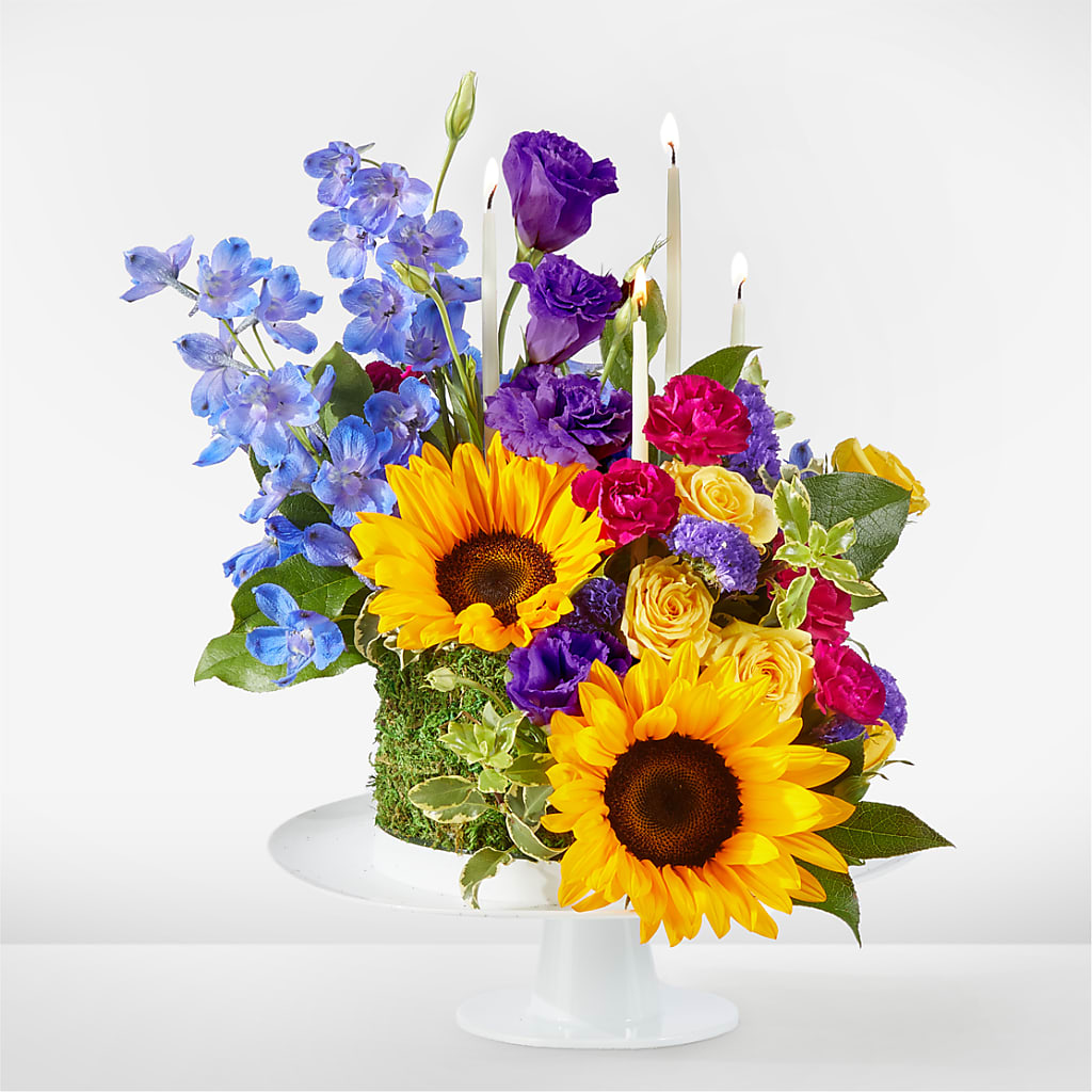 Star of the Day Floral Cake – Secret Garden By Leo, Chicago IL