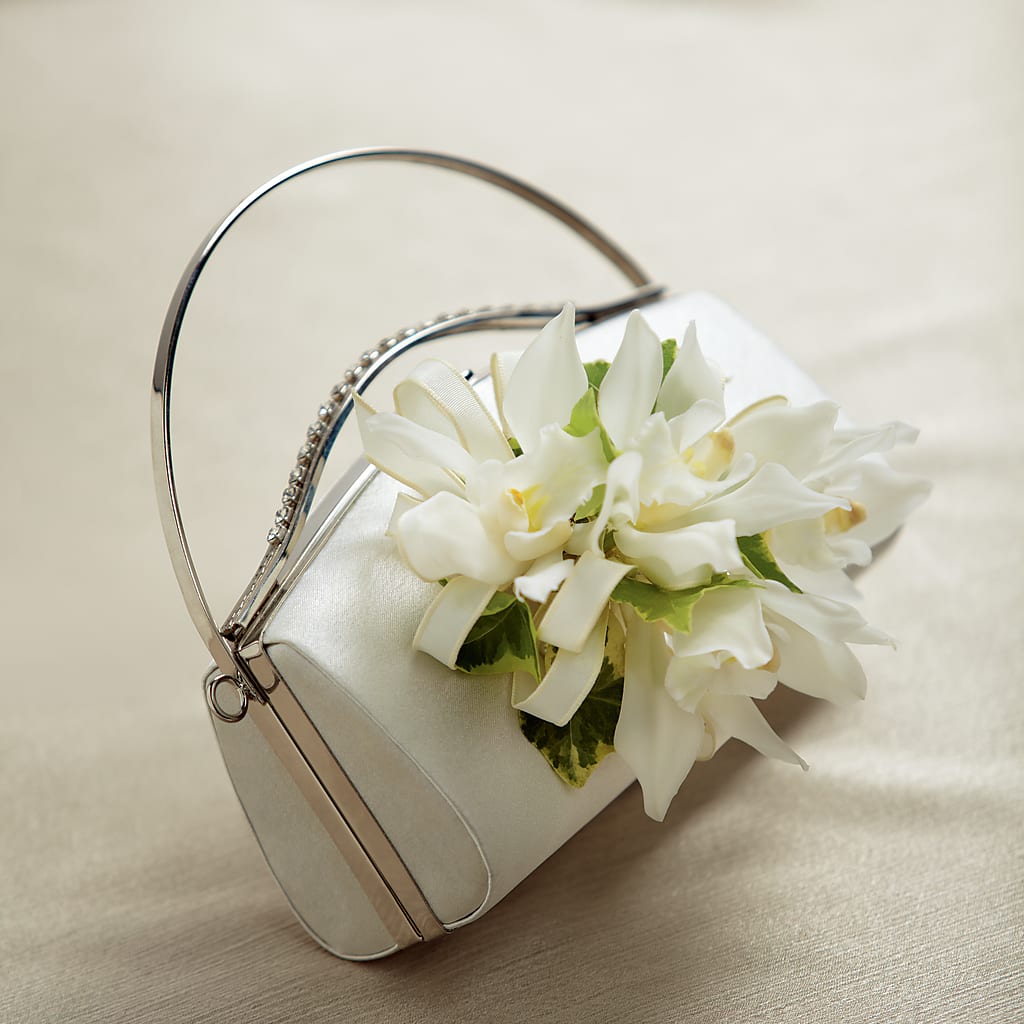 White Purse Decor – Secret Garden By Leo, Chicago IL