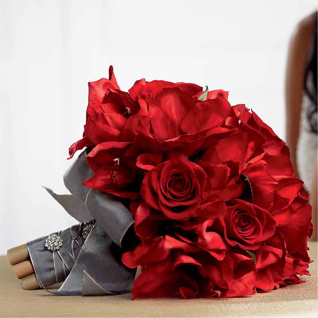 Heart's Happiness Bouquet – Secret Garden By Leo, Chicago IL