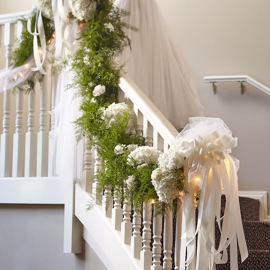 Champagne Dreams Garland – Secret Garden By Leo, Chicago IL
