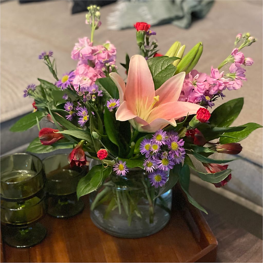 Romantique Bouquet –  Secret Garden By Leo, Chicago IL