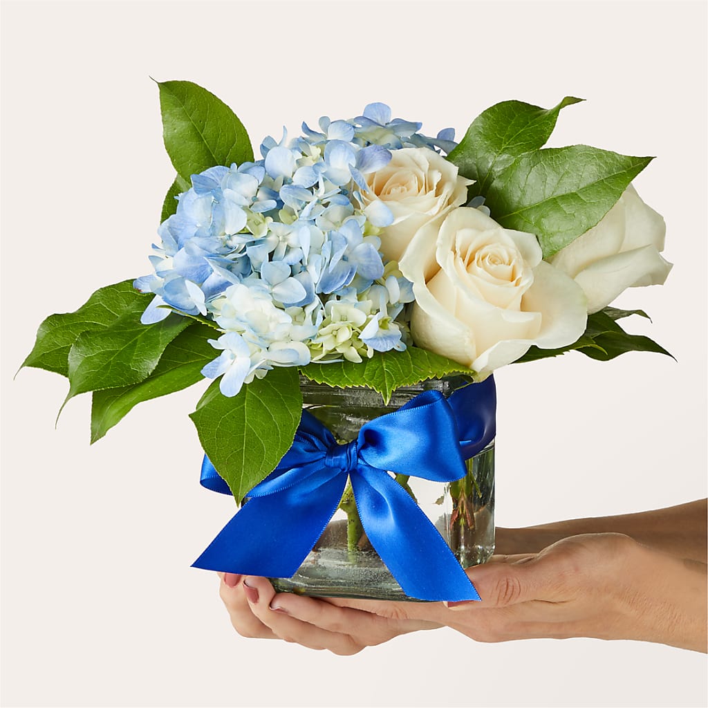 Sky Blue Delight Bouquet –  Secret Garden By Leo, Chicago IL