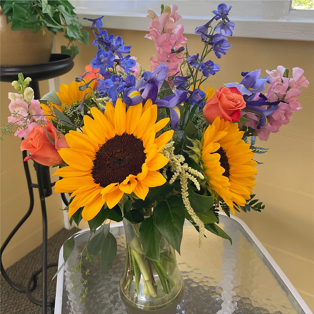 Rays of Life Bouquet –  Secret Garden By Leo, Chicago IL