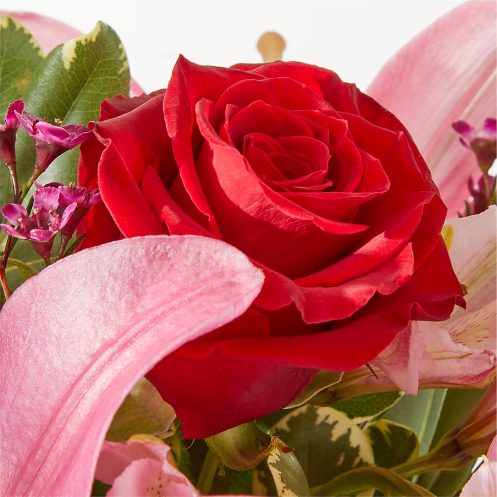Lucky in Love Bouquet –  Secret Garden By Leo, Chicago IL
