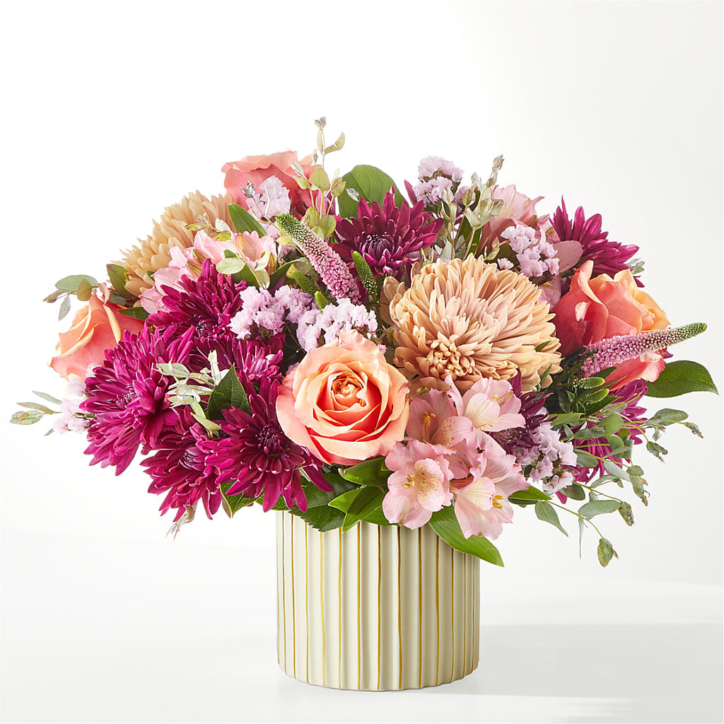 Berry Cobbler Bouquet with Ivory Vase –  Secret Garden By Leo, Chicago IL
