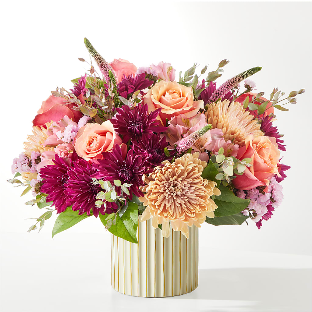Berry Cobbler Bouquet with Ivory Vase –  Secret Garden By Leo, Chicago IL