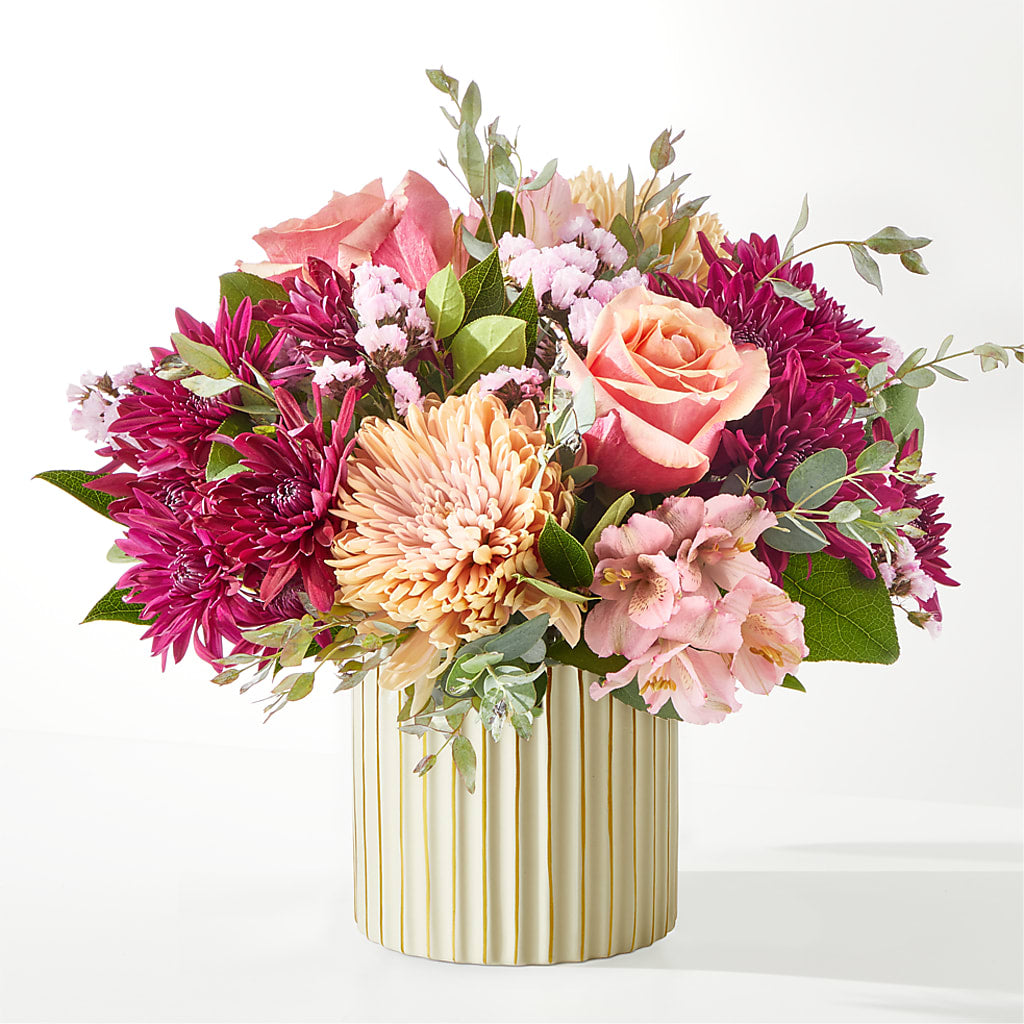Berry Cobbler Bouquet with Ivory Vase –  Secret Garden By Leo, Chicago IL