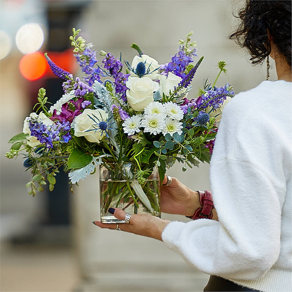Shooting Star Bouquet –  Secret Garden By Leo, Chicago IL