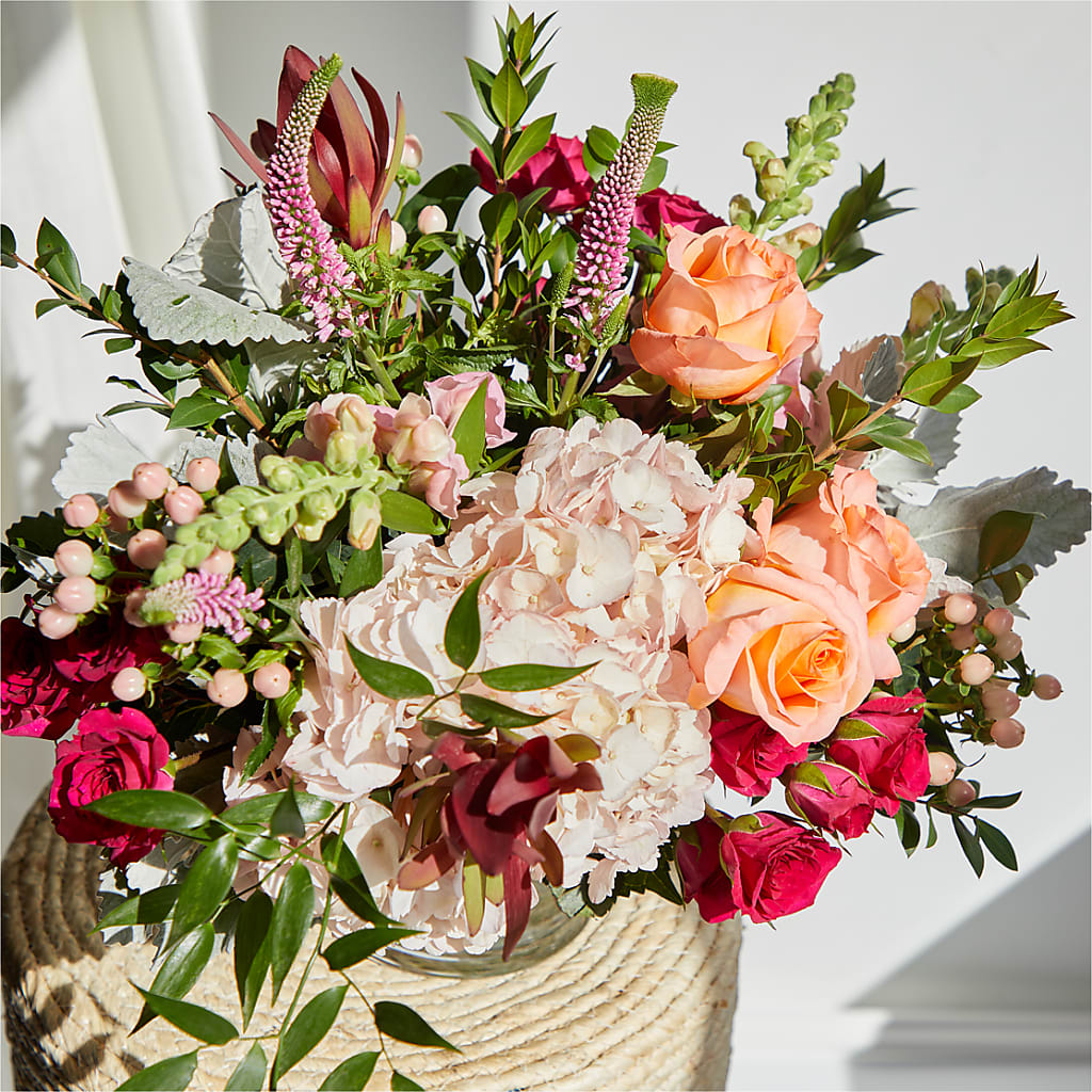 Glitz & Glam Bouquet –  Secret Garden By Leo, Chicago IL