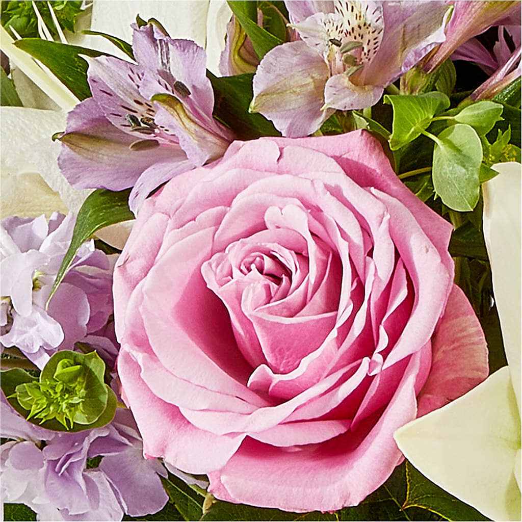 Daydreamer Bouquet –  Secret Garden By Leo, Chicago IL