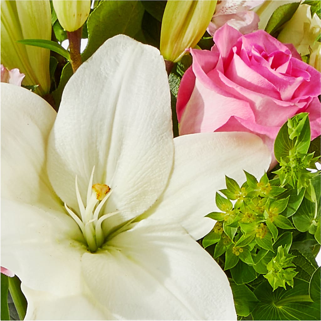 Fondly Bouquet –  Secret Garden By Leo, Chicago IL
