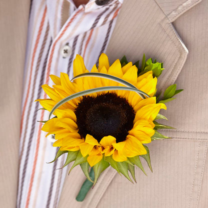 Free Spirit Boutonniere –  Secret Garden By Leo, Chicago IL